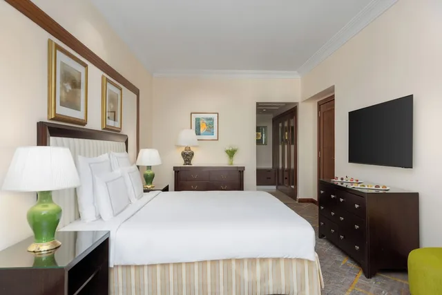 غرفة كلاسيكية بسرير كينج بإطلالة على المدينة، سويس اوتيل المقام مكة(Swissotel Al Maqam Makkah) 2/6