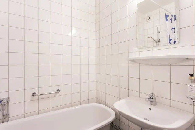 غرفة بسريرين منفصلين بإطلالة على الجبل بشرفة، Skargardshotellet 3/3