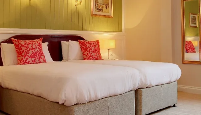 كوخ بسريرين منفصلين، Moore Place Hotel, BW Signature Collection 4/8