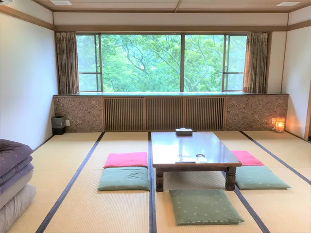 غرفة يابانية قياسية بفرشتي فوتون، Onsen Hostel K's House Hakone 1/1
