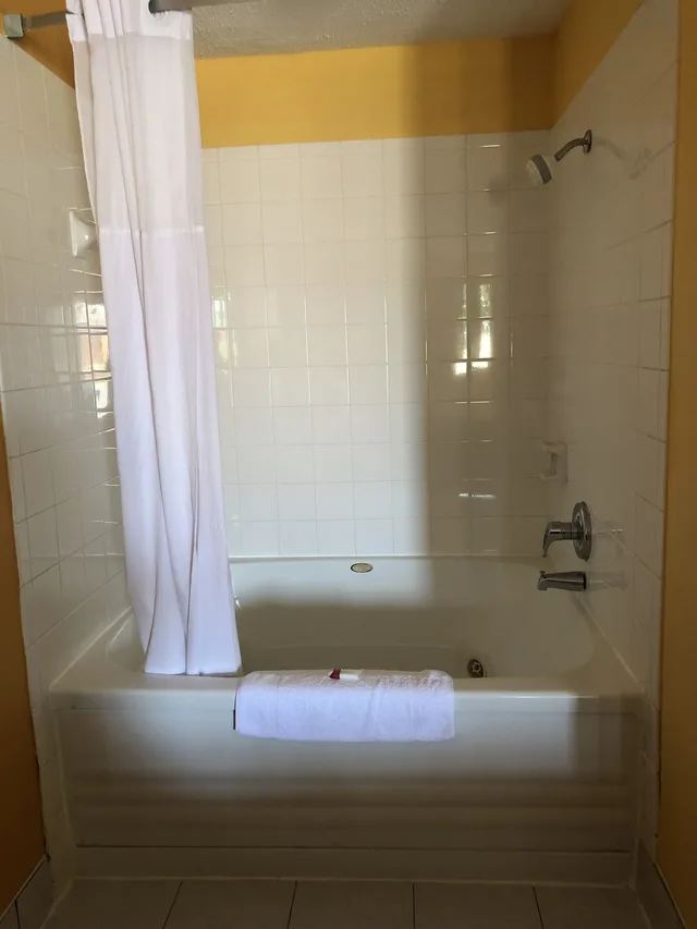 جناح استوديو بسرير كينج، Days Inn By Wyndham Franklin Ex Days Inn Franklin Ky 5/5