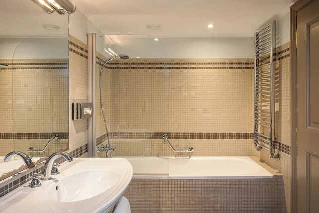 جناح ديلوكس بسرير مزدوج، Iron Gate Hotel And Suites 3/6