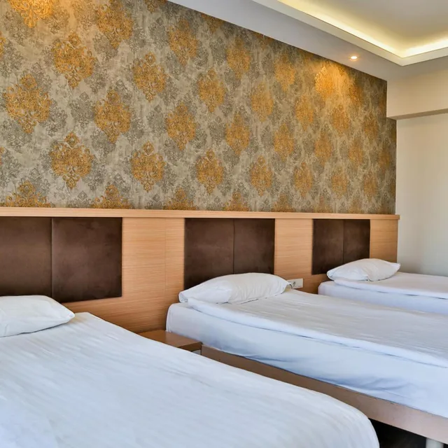 غرفة قياسية ثلاثية، Start Otel 4/7