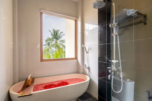 غرفة سوبيريور بسرير مزدوج بإطلالة على الحديقة بشرفة، Ashoka Tree Resort At Tanggayuda 4/4