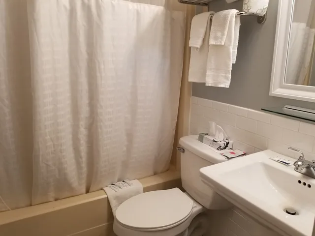غرفة قياسية بسريرين كوين، Hampton Village Resort 7/8