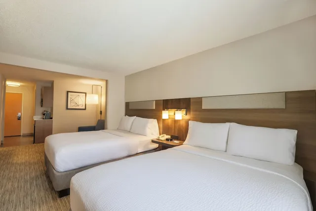 جناح بسريرين منفصلين، Holiday Inn Express Hotel Suites Raleigh North Wake Forest 2/7