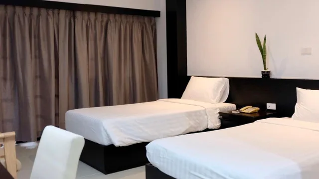 غرفة ثلاثية بسرير فردي، S2 Hotel 4/8
