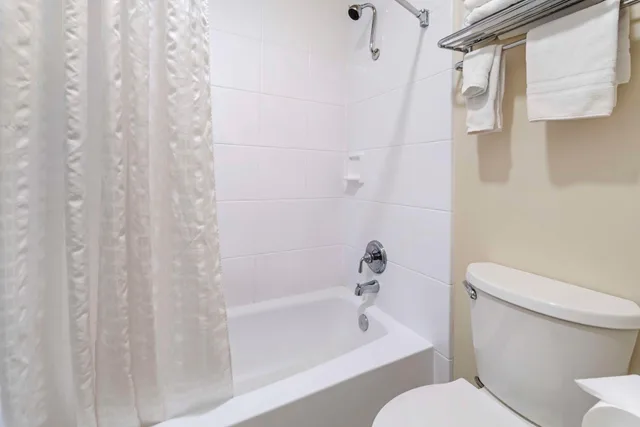 غرفة ثلاثية، Best Western Prescottonian 3/3