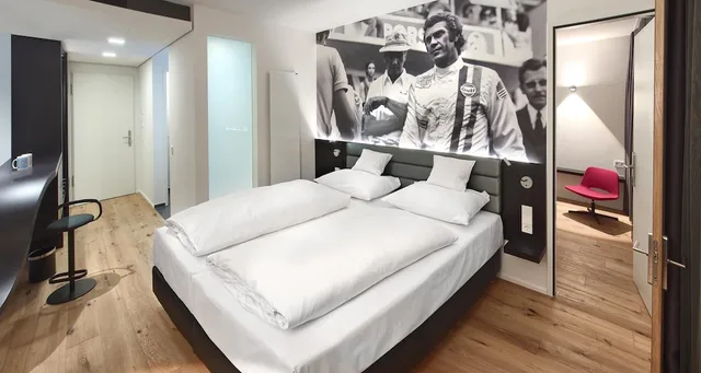 غرفة متصلة عائلية بسريرين مزدوجين، V8 Hotel Motorworld Region Stuttgart, BW Premier Collection 3/7