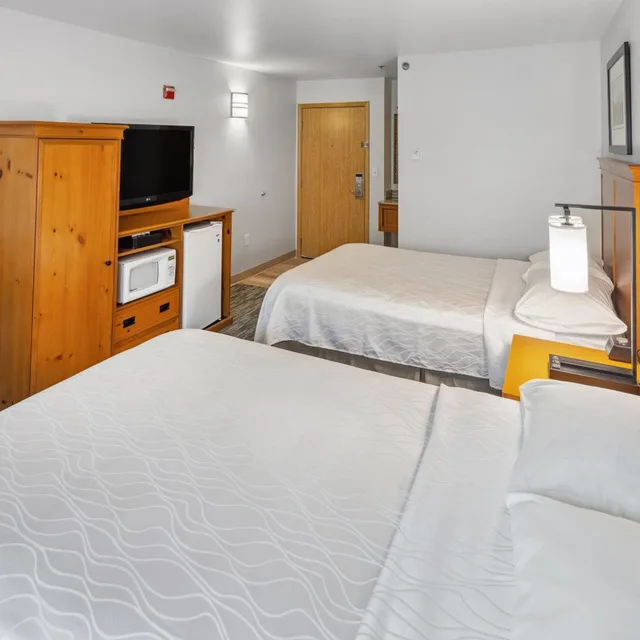 Room, 2 Double Beds, Bay View، Edgewater Hotel Seward 3/10