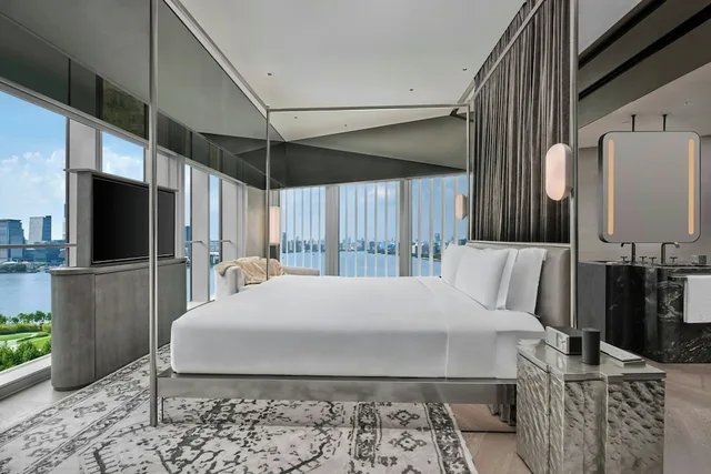 L, Suite, Single Bed, Kimpton Qiantan Shanghai 1/2