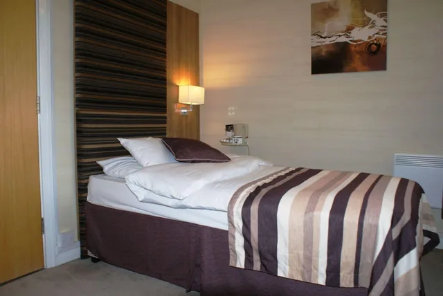 غرفة قياسية مفردة، Hillscourt 1/2