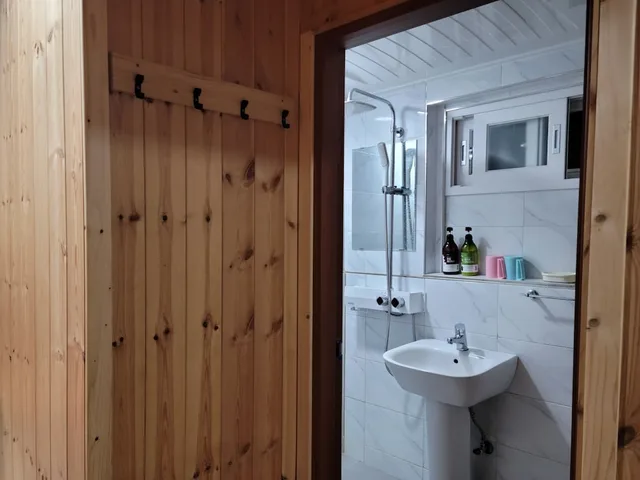 Private House, 1 Double and 2 Bunk Beds, 3 Queen Beds، Vision Guest House 10/10