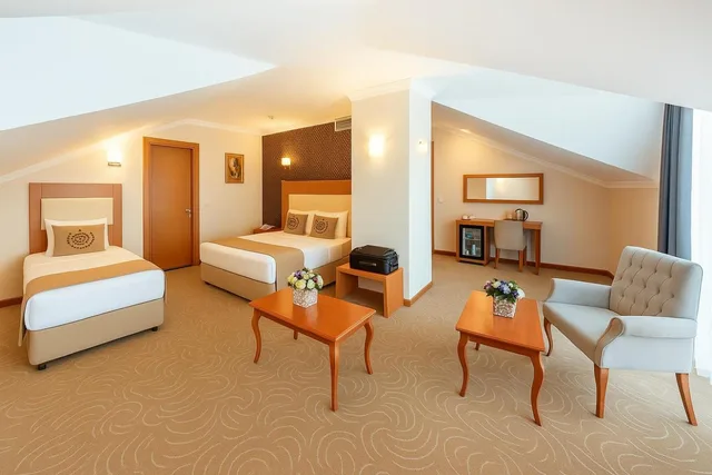 جناح بسرير مزدوج وسرير فردي، Grand Hotel Avcilar 3/6