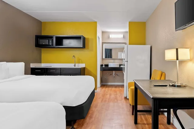 غرفة بسريرين مزدوجين، Americas Best Value Inn Danville, IL 2/4
