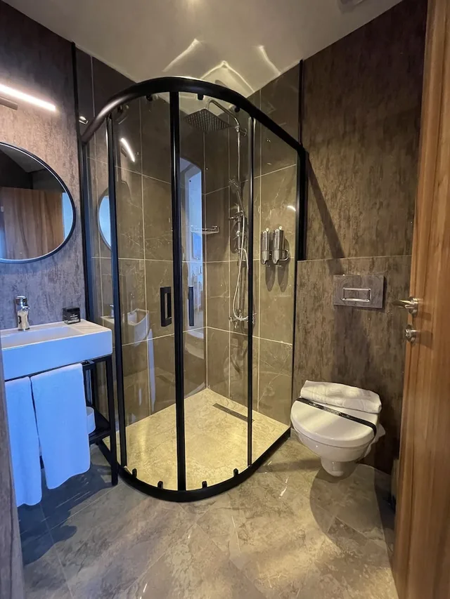 غرفة ديلوكس بسريرين منفصلين، Weingart Seaside Hotel 7/8