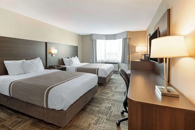 Tower, Standard, 2 Queen Beds، Best Western Milton 2/4