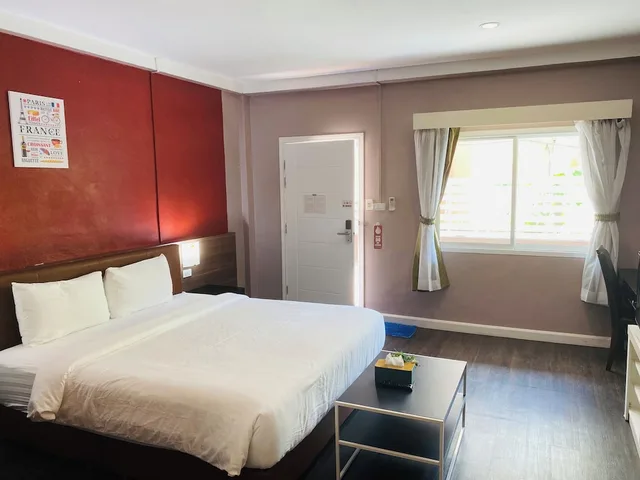 غرفة ديلوكس بسرير كينج بشرفة، Bella Vista Beach Resort Koh Lipe 2/10