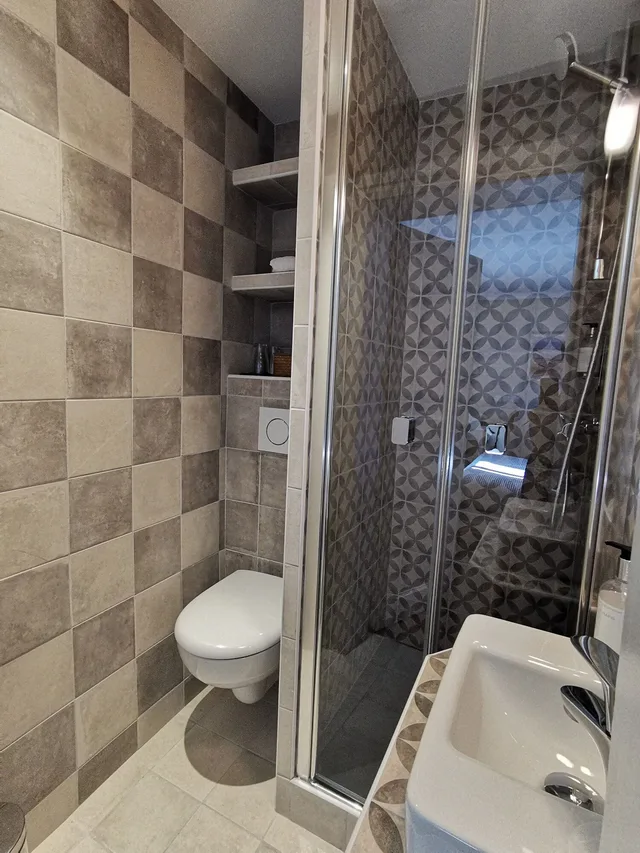 غرفة قياسية بسرير مزدوج، Hotel Du Parc-Montpellier 3/4