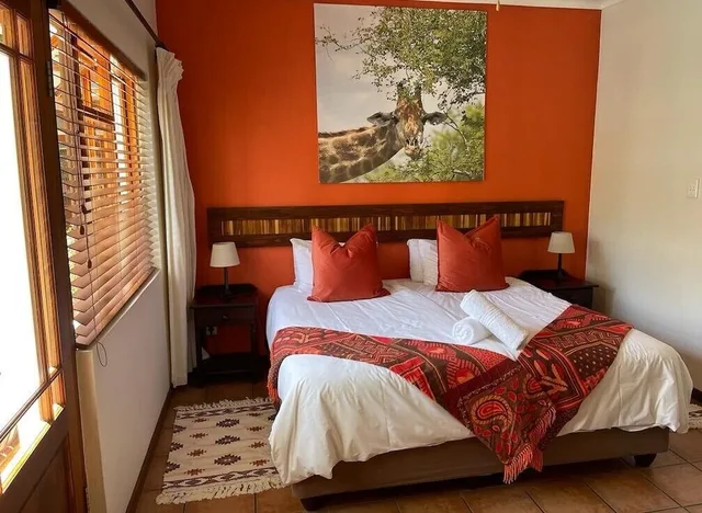 غرفة قياسية بسرير كوين، Marula Lodge Guesthouse 1/3