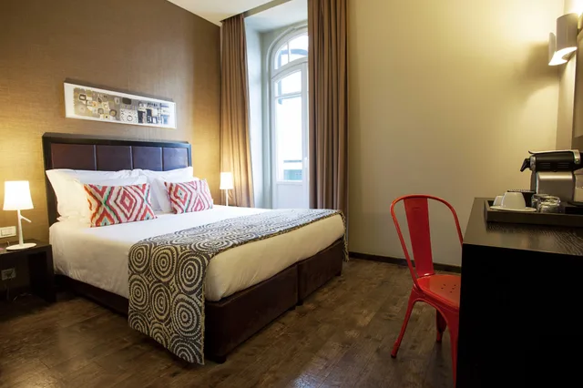Standard, Double or Twin Bed, Street View, Internacional Design Hotel 3/6