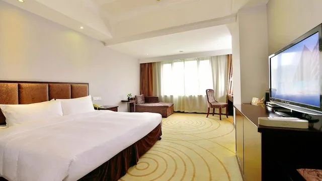 غرفة قياسية بسرير كوين، Mandarin Garden 2/3