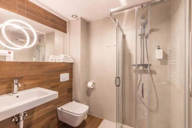غرفة ديلوكس بسرير مزدوج بشرفة، Hotel Wisla Premium 3/4