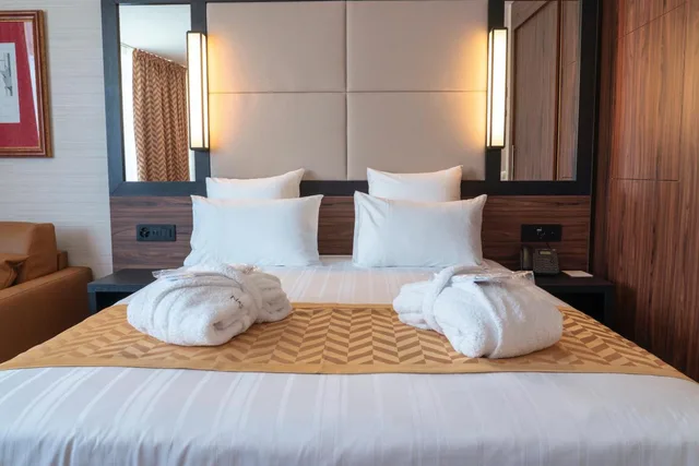 جناح تنفيذي مع أريكة، Nash Suites Hotel 1/2