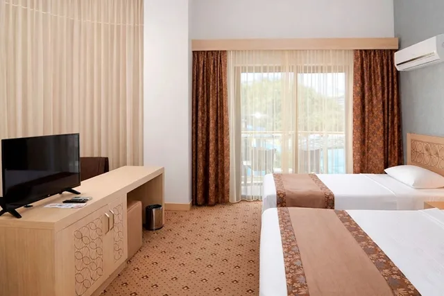 غرفة ركنية بسرير مزدوج وسرير فردي مع سرير سحّاب إضافي، Eldar Resort Hotel 2/4