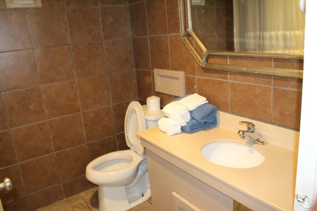 غرفة قياسية بسريرين مزدوجين، New Bedford Inn Suites 6/6