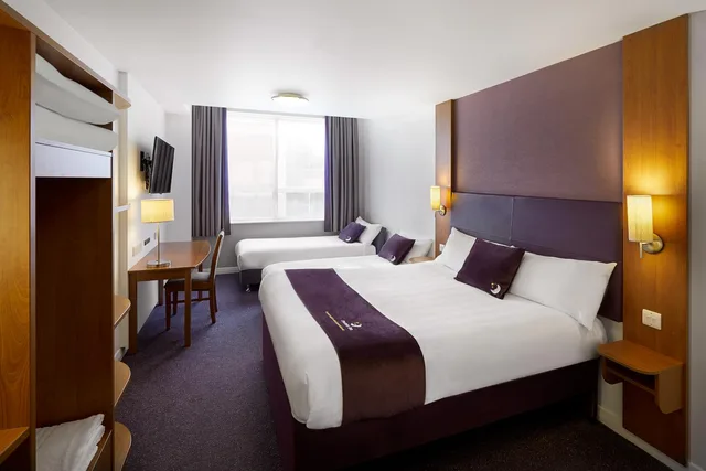 غرفة عائلية، Premier Inn Bolton Stadium Arena 1/1