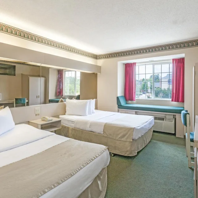 غرفة بسريرين كوين، Microtel Inn &amp; Suites by Wyndham Union City/Atlanta Airport 2/8