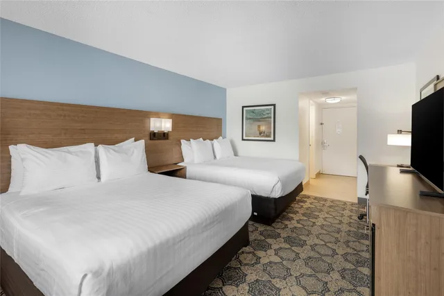 غرفة بسريرين كوين لذوي الإعاقة، Best Western Palm Beach Lakes 2/8
