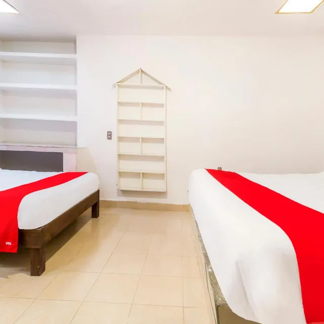 غرفة سوبيريور بسريرين، OYO Hotel Las Nubes,Mercado de Dulces y Artesanias Ambar 7/10