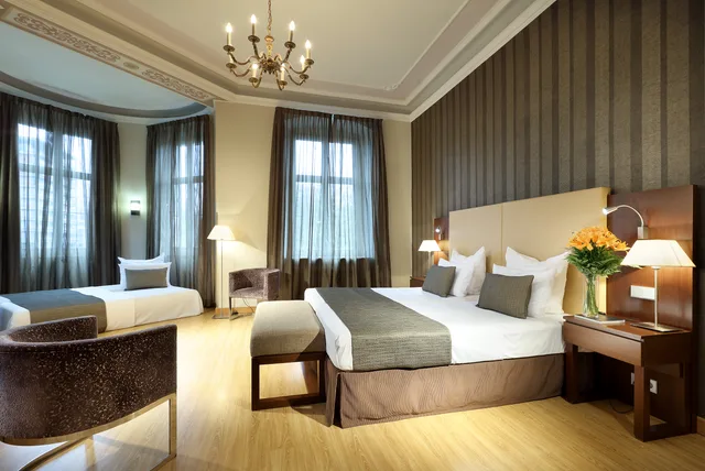 Junior Suite, Queen Bed, Eurostars Park Maximilian 1/3