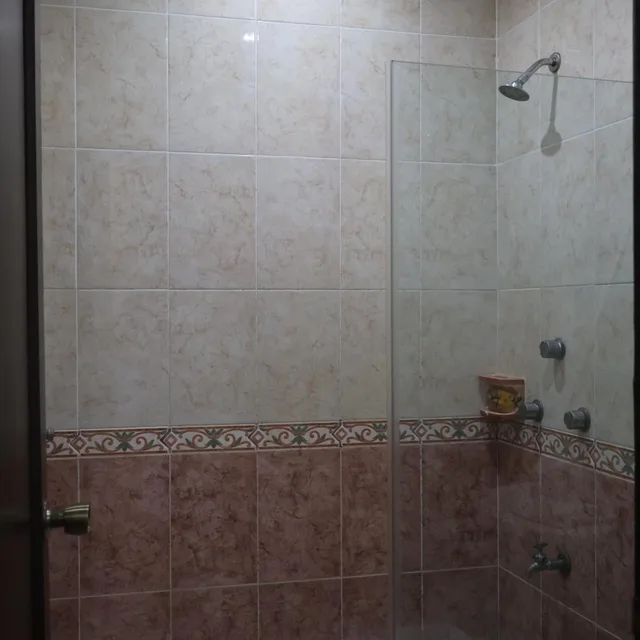 غرفة بسرير كينج، La Aurora Hotel Colonial 4/4
