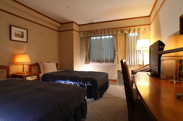 Semi Room, Twin Beds, 2 Semi Double Beds, City View, South Side, Smoking، Hotel Viamare Kobe 1/2