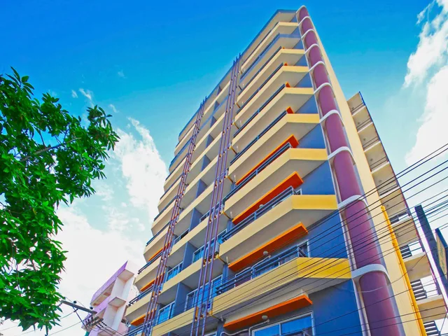 غرفة تُحدَّد عند الوصول، Jade Tower Downtown 1/1