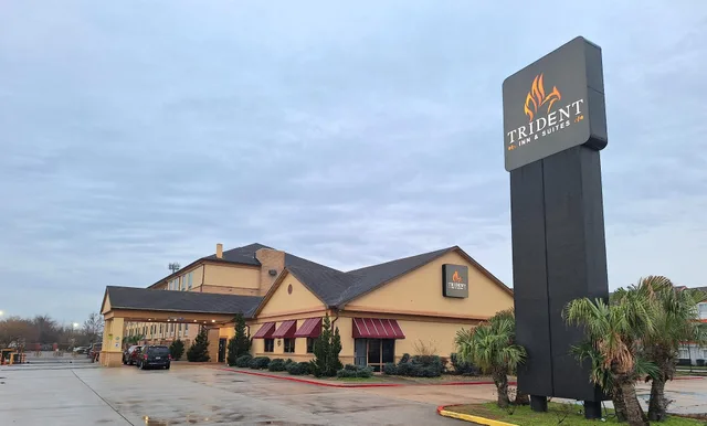 غرفة تُحدَّد عند الوصول، Trident Inn and Suites 1/1