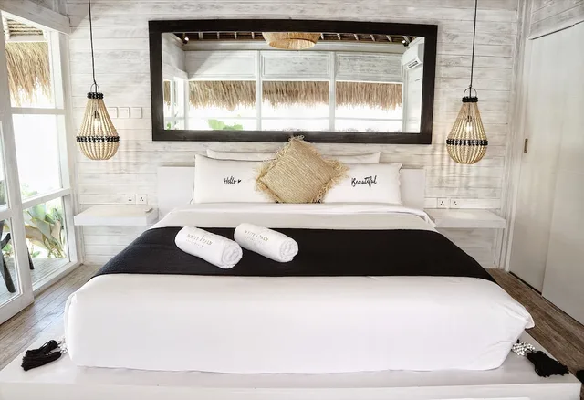 غرفة بسرير كينج بإطلالة على المسبح، White Palm Hotel Bali 2/3