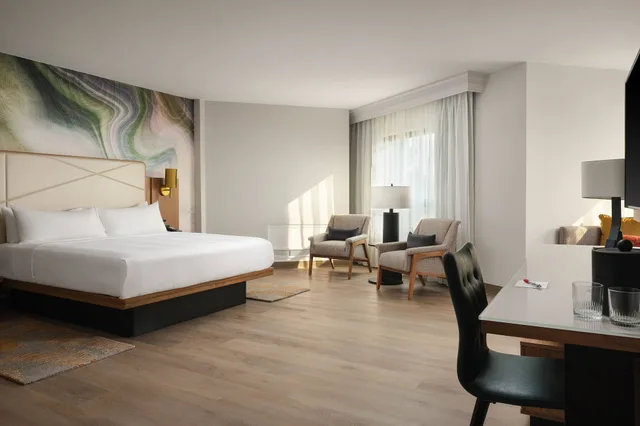 استوديو بسرير كينج مع أريكة، Fort Collins Marriott 1/6