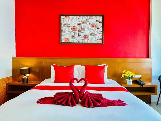 جناح عائلي بسريرين كينج بشرفة بغرفتي نوم، PJ PATONG RESORTEL 10/10