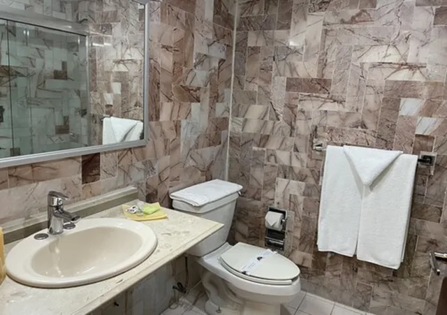 Standard, Double Bed, Hotel Victoria Poza Rica 2/2