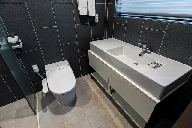 غرفة قياسية بسريرين منفصلين، Eastern Hotel Jeju 3/3