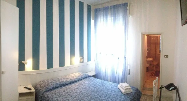 غرفة بسرير كوين، Nizza 7/10