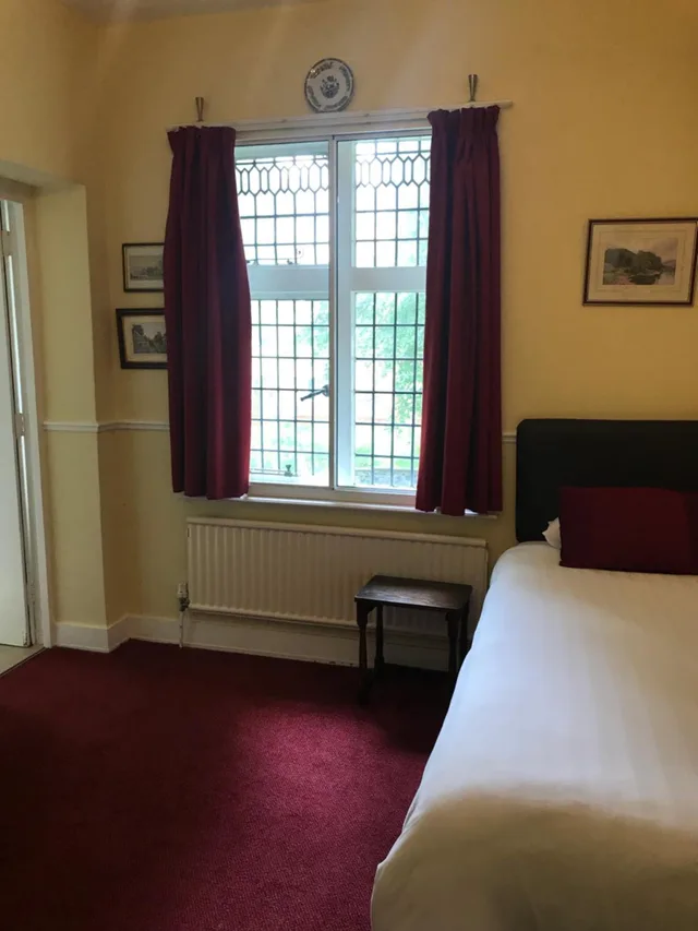 غرفة مفردة، Barons Court Hotel 3/13