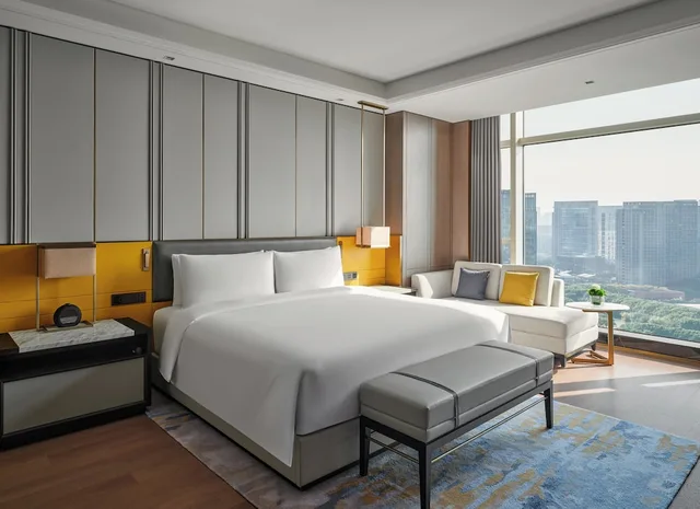 جناح بريميوم بسرير كينج مع دخول الصالة، Intercontinental Ningbo 1/10
