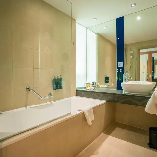 غرفة كلاسيكية بسرير مزدوج أو سريرين منفصلين بإطلالة على المدينة، The Manchester Deansgate Hotel 4/4