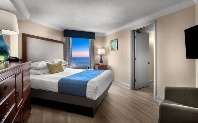 Tower, Suite, Queen Bed, Ocean Front، Sea Crest Oceanfront Resort 1/7
