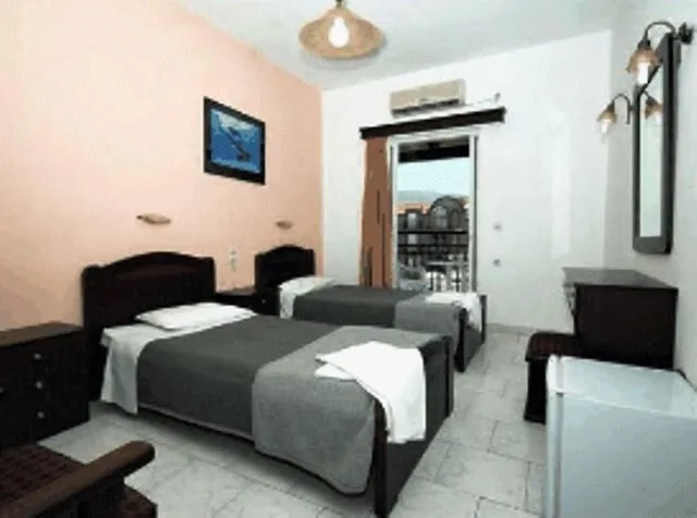 غرفة قياسية بسرير كوين، Hotel Perkes Complex 4/6